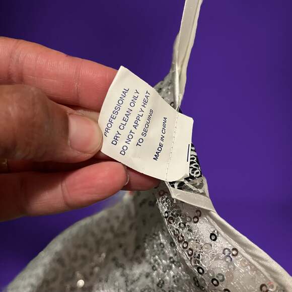 New Steppin Out Sequined Bodycon Mini Dress Womens Size 11/12 Silver Prom Formal - Picture 10 of 11